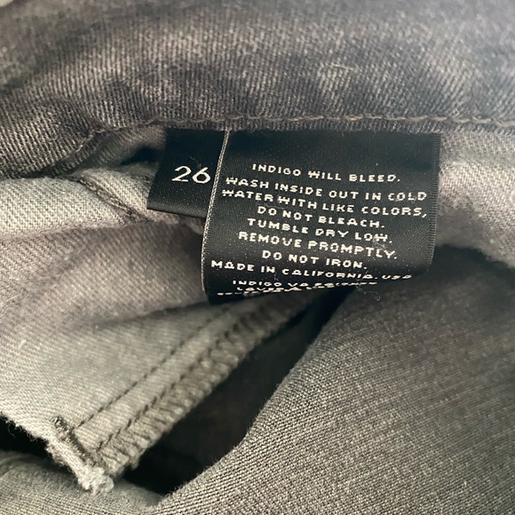 J Brand-skinny leg. Grey jeans, size 26. - Picture 5 of 6